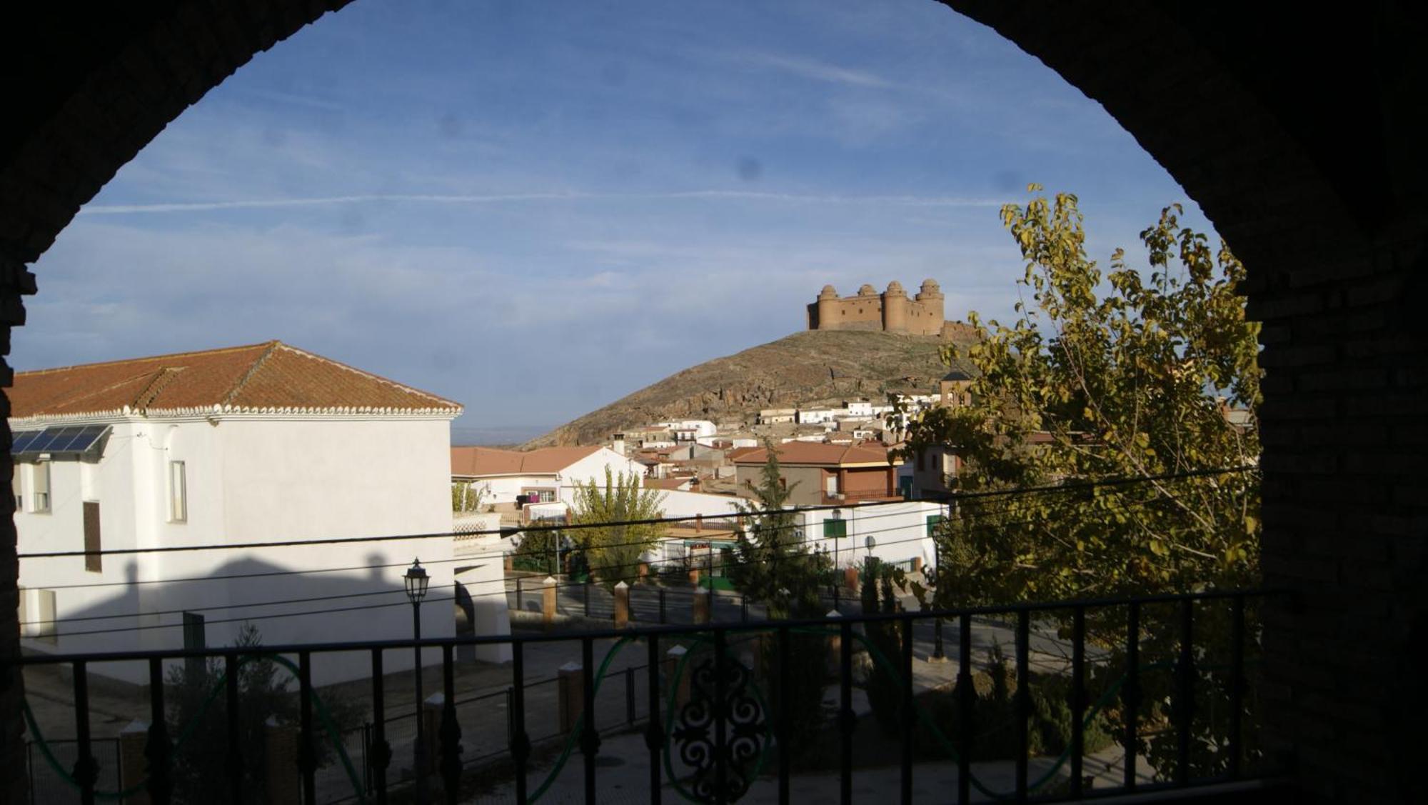 Labella - Hostal Rural Restaurante La Calahorra Exterior foto